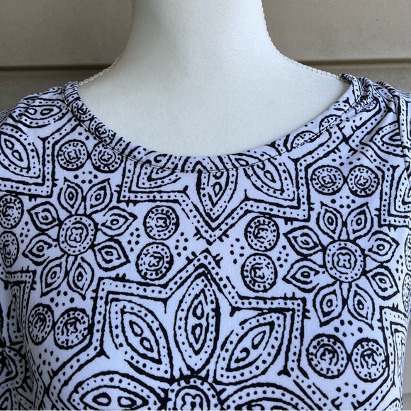 •New Directions• Keyhole Back Swing Dress - Size Medium - Picture 3 of 8